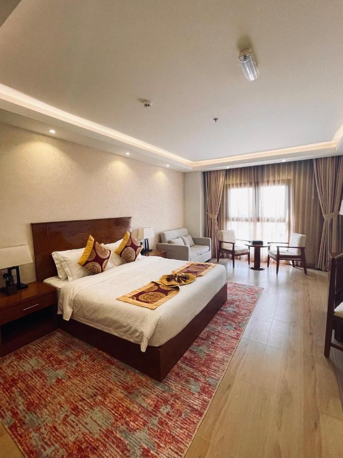 Alsahwa Hotel Seeb Exterior foto